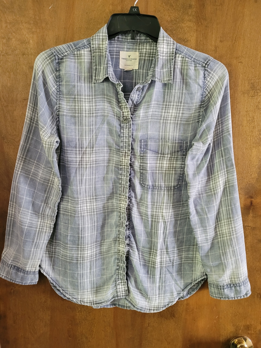 American Eagle Outfitters Blue Gray Plaid Button-Down Shirt